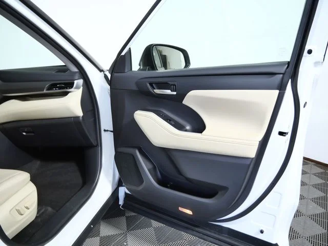 Certified Used 2023 Beige Toyota XLE image 10