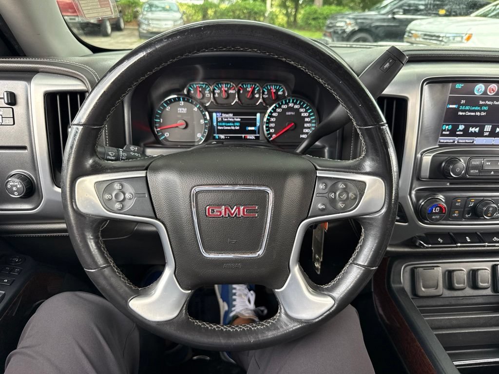 Used 2017 PEPPERDUST METALLIC GMC SLT image 56