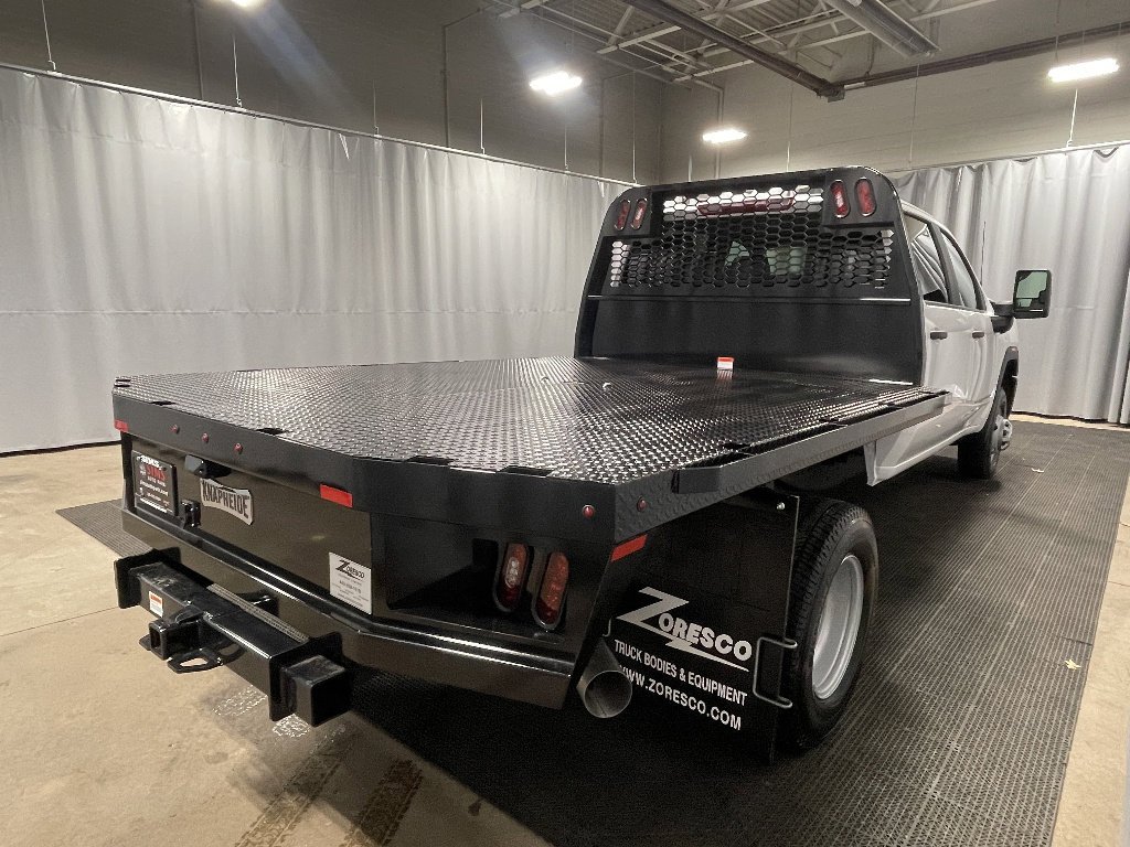 2026 GMC Sierra 3500HD Pro - Photo 9