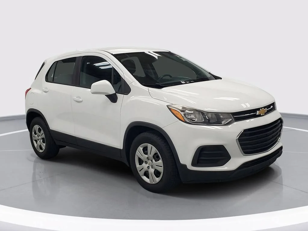 Used 2017 Chevrolet Trax LS with VIN 3GNCJKSB3HL286713 for sale in Saginaw, MI