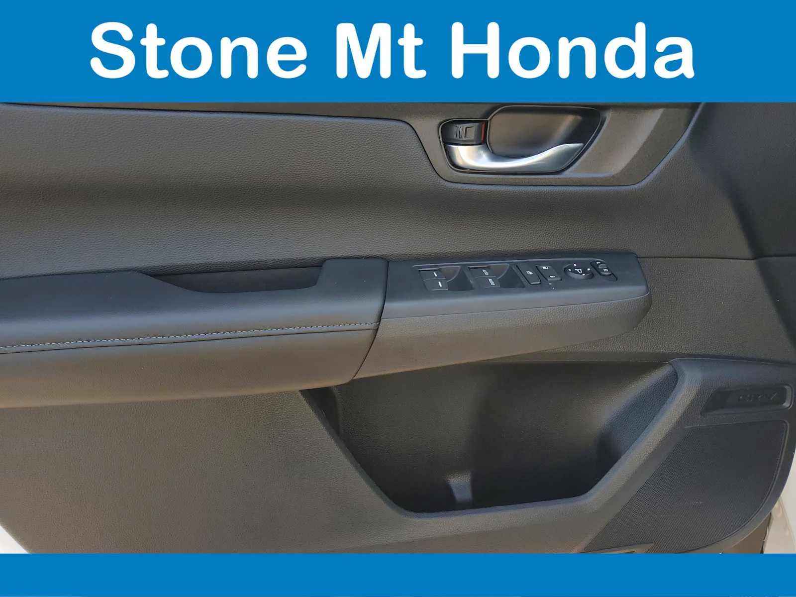 Used 2026 Platinum White Pearl Honda EX image 18