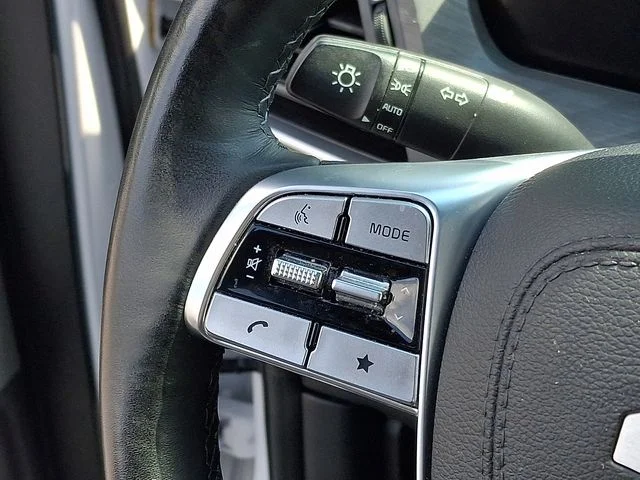 Used 2024 White Kia EX X-Line AWD image 21