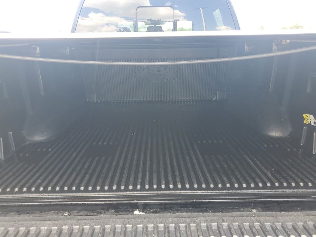 Used 2019 Black Ford XLT image 7