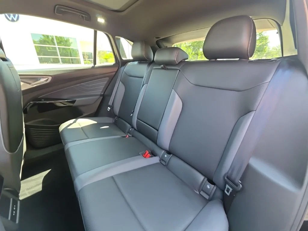 Certified Used 2023 Black Volkswagen Pro S image 23