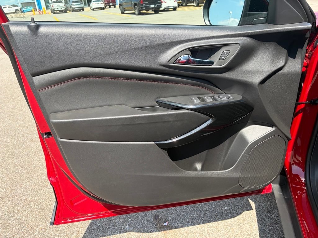 2026 Chevrolet Trax RS - Photo 14