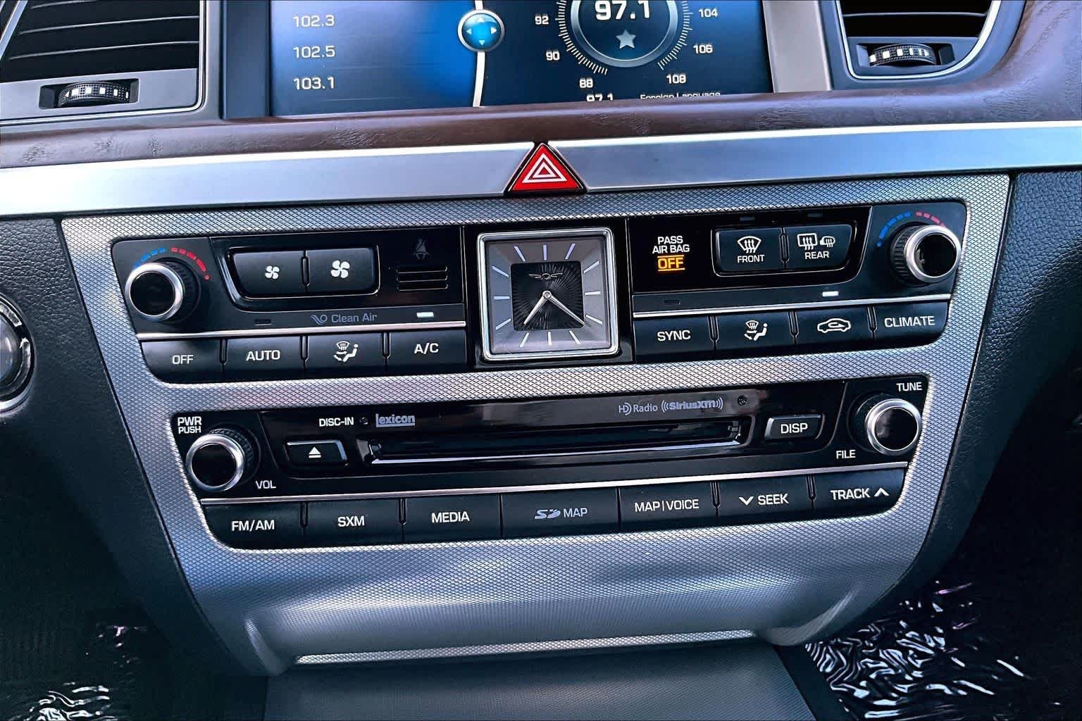Used 2018 Santiago Silver Genesis 3.8L image 33