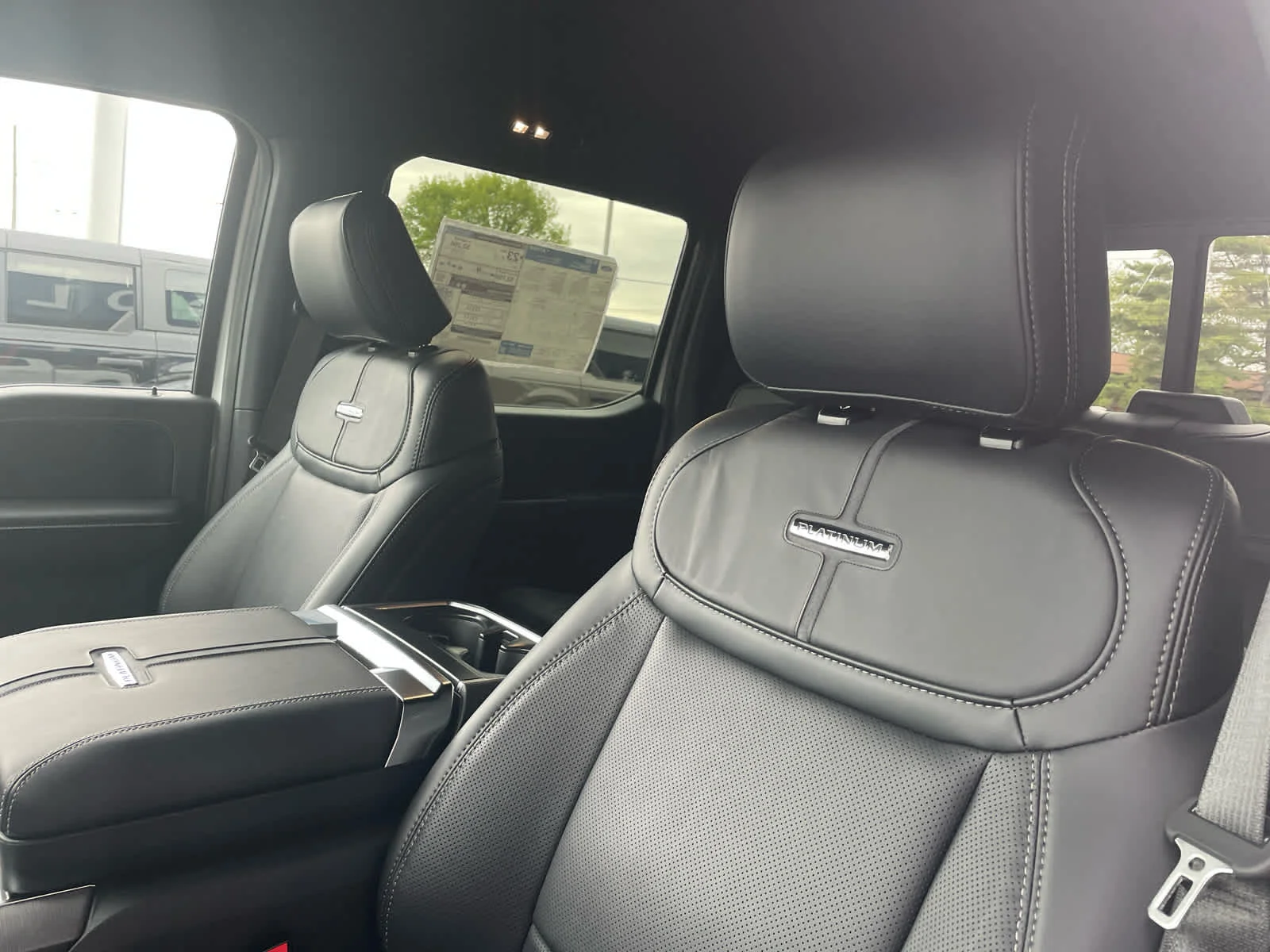 New 2026 Star White Metallic Tri-Coat Ford Platinum® image 14