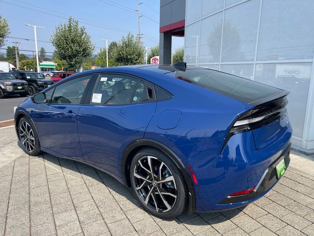 New 2026 Reservoir Blue Toyota XSE image 3