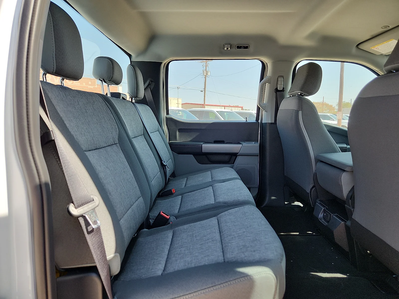 New 2027 Oxford White Ford XL image 19