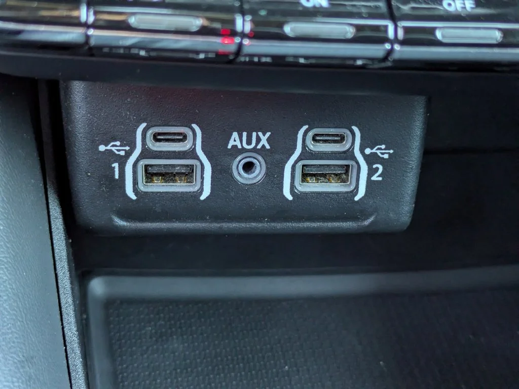 Used 2025  Dodge GT image 25