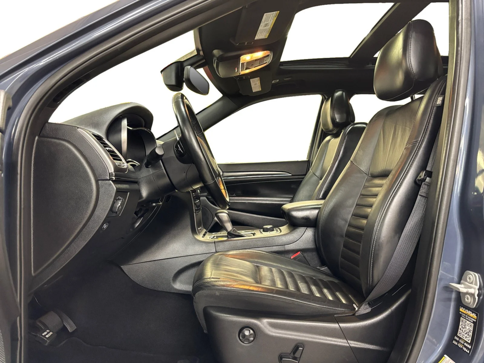 Used 2019 Blue Jeep Limited X image 10