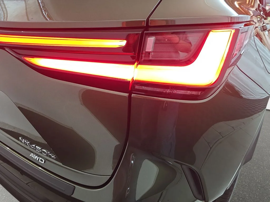 Certified Used 2025 Green Lexus 450h+ Luxury image 30