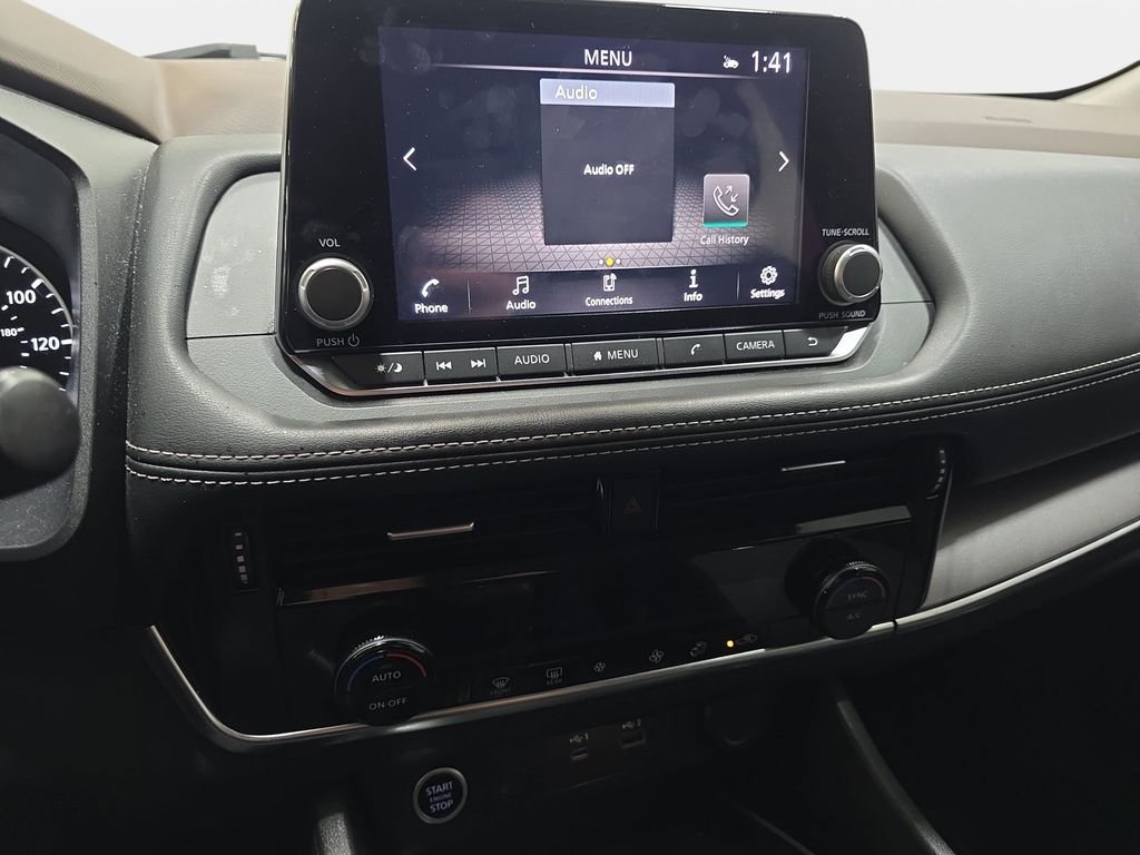 Used 2022 Scarlet Ember Tintcoat Nissan SV image 16