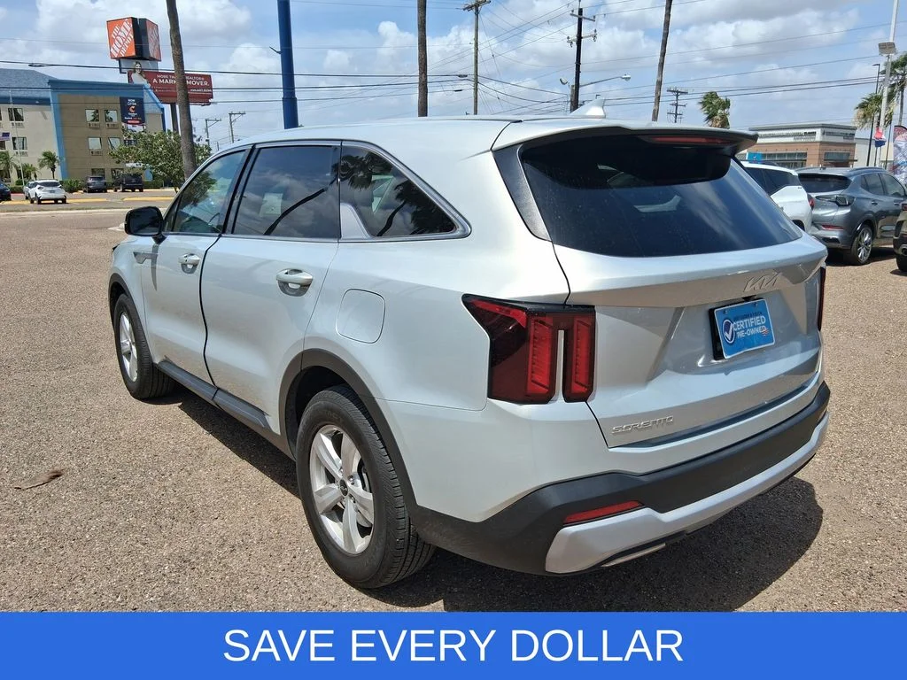 Used 2026 White Kia LX image 5