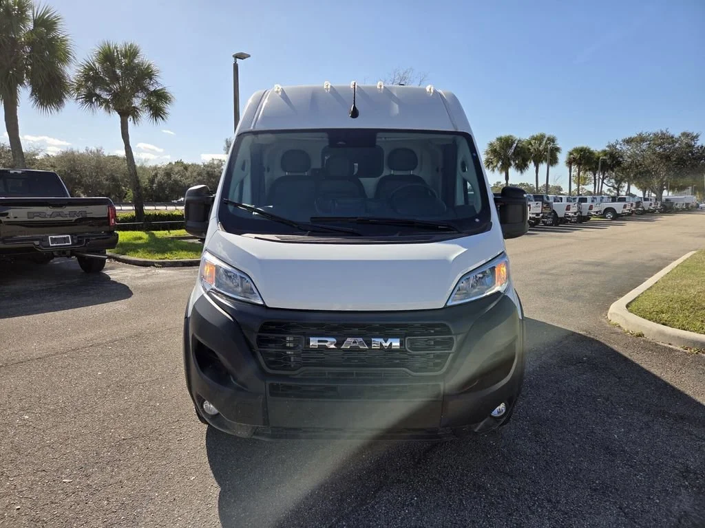 New 2026 Bright White Clear-Coat Exterior Paint RAM Tradesman image 2