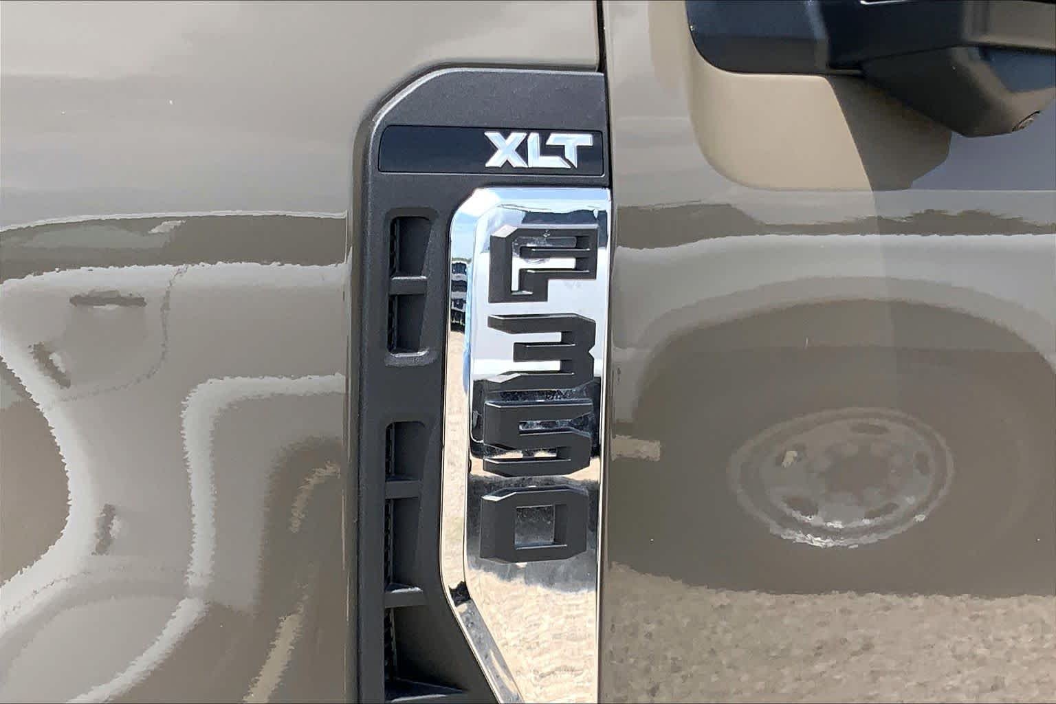 New 2026 Marsh Gray Ford F-350® XLT image 14