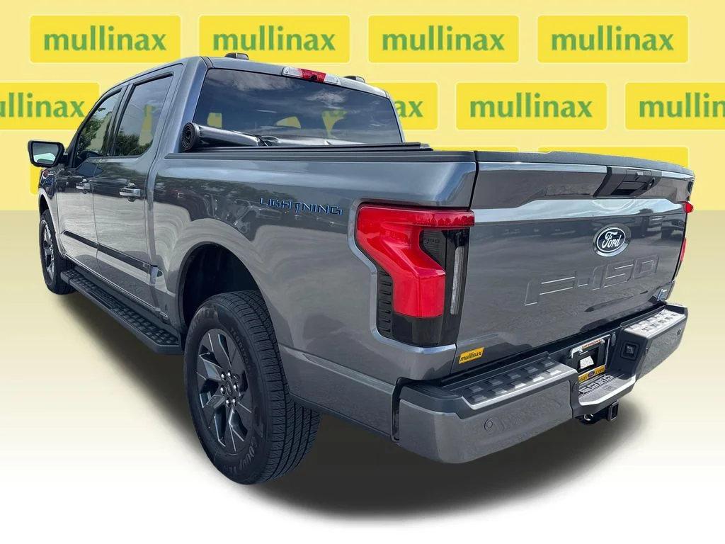Certified Used 2025 Gray Ford Flash image 9
