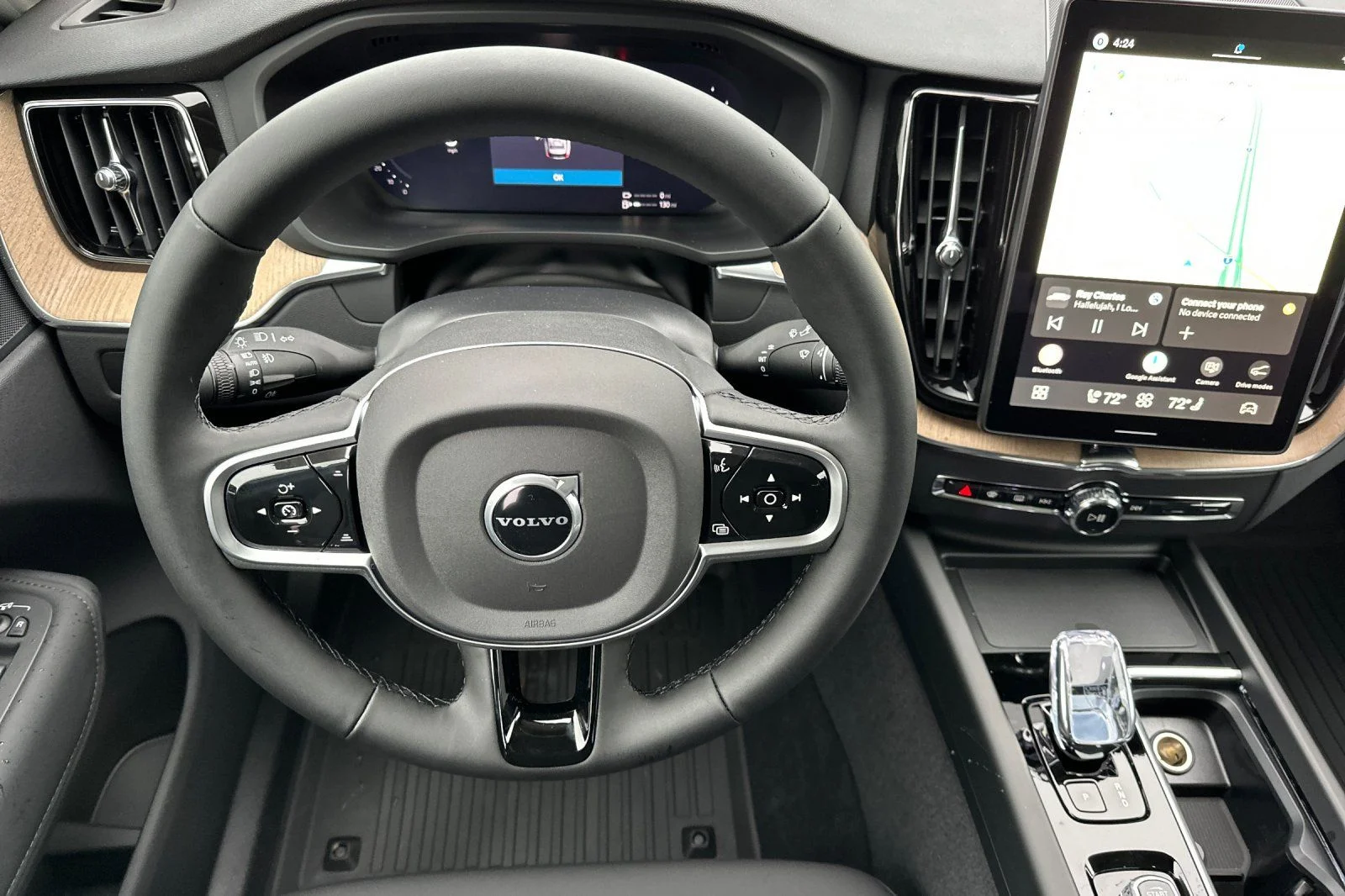 New 2026 Vapour Grey Volvo Plus image 13