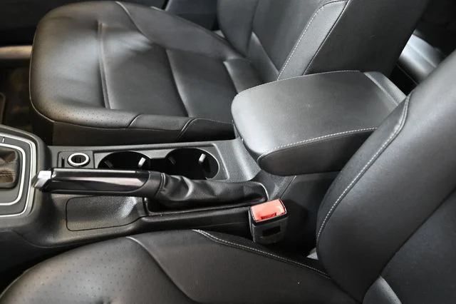 Used 2017 Silver Volkswagen TSI S image 20