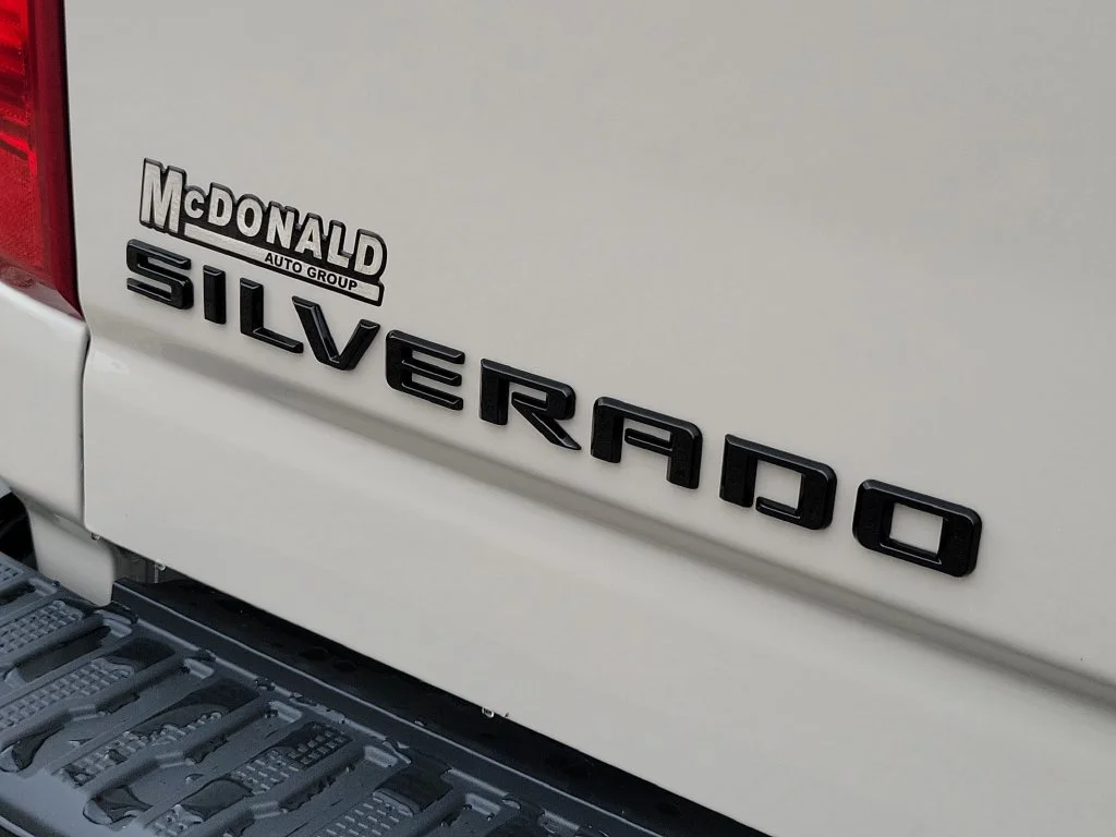New 2026 White Sands Chevrolet Custom image 30