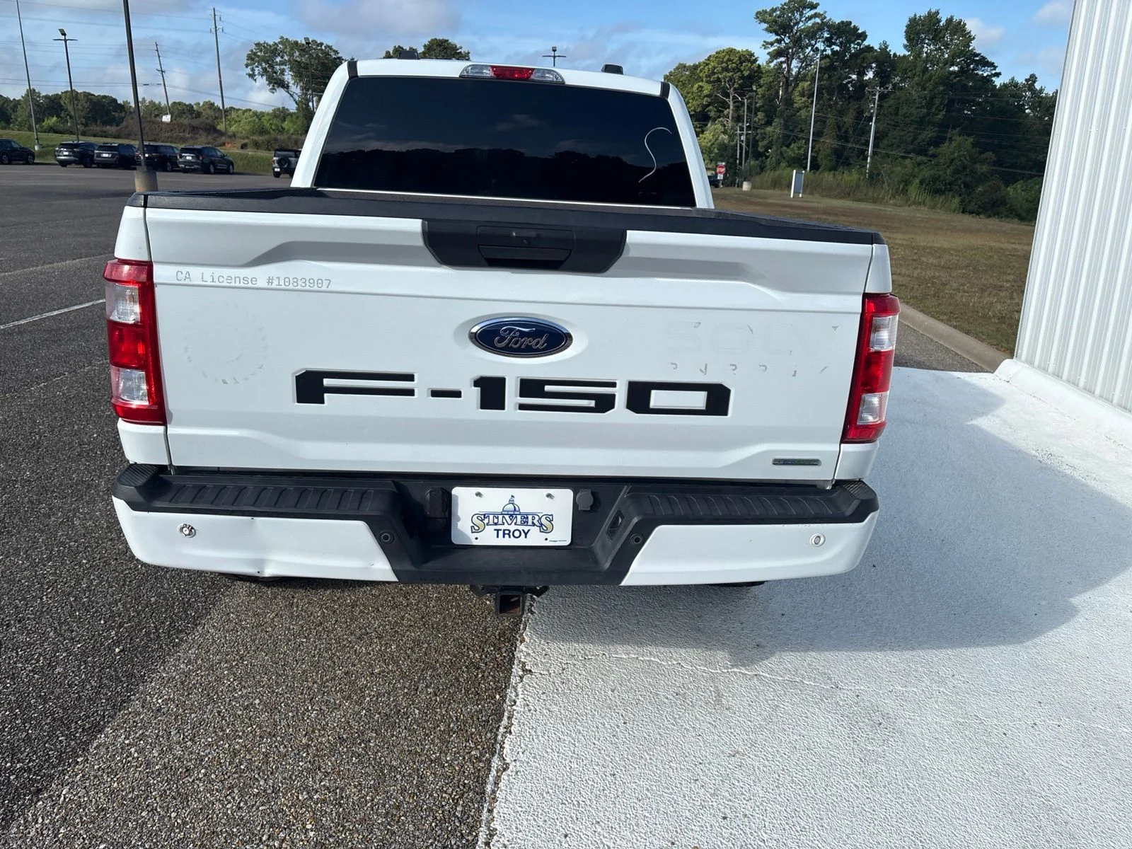 Used 2023 White Ford XL image 4