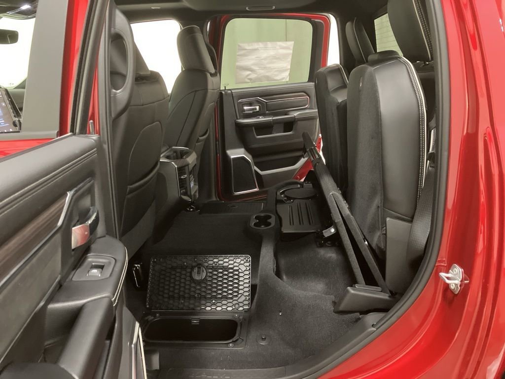 New 2026 Molten Red Pearl-Coat Exterior Paint RAM Laramie image 14