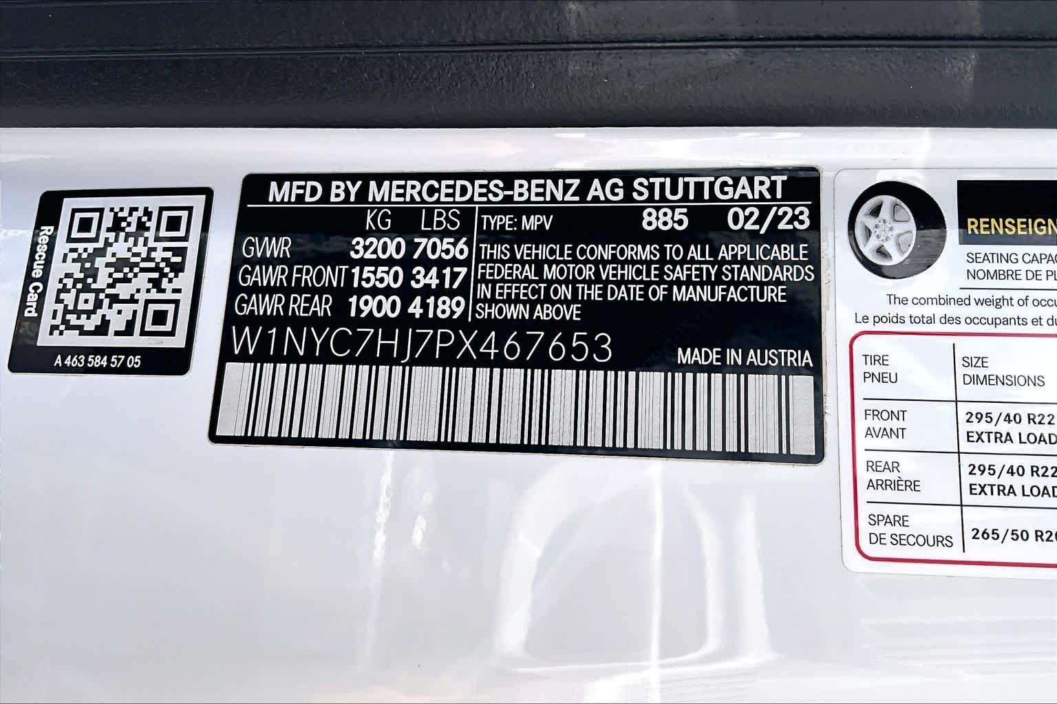 Used 2023 MANUFAKTUR Moonlight White Metallic Mercedes-Benz AMG® G 63 image 32