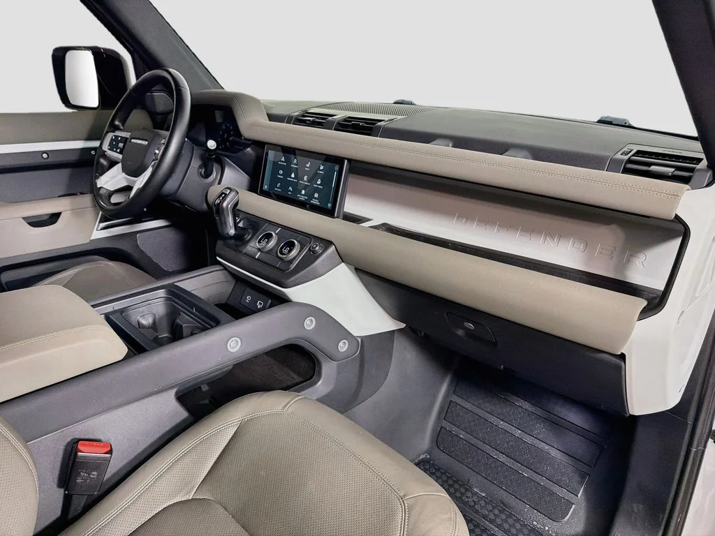 Certified Used 2023 White Land Rover S image 31