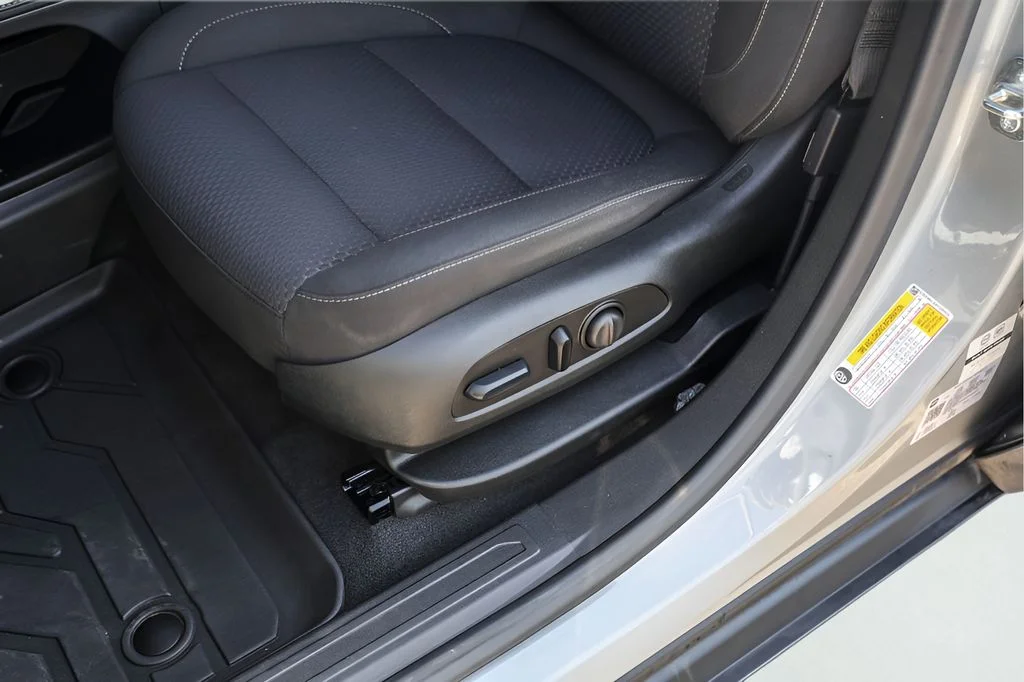 Used 2023 Silver GMC SLE image 11