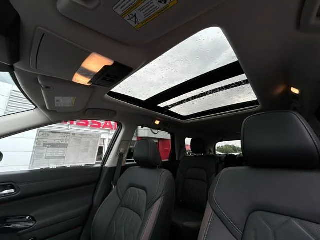 2026 Nissan Pathfinder Platinum - Photo 33