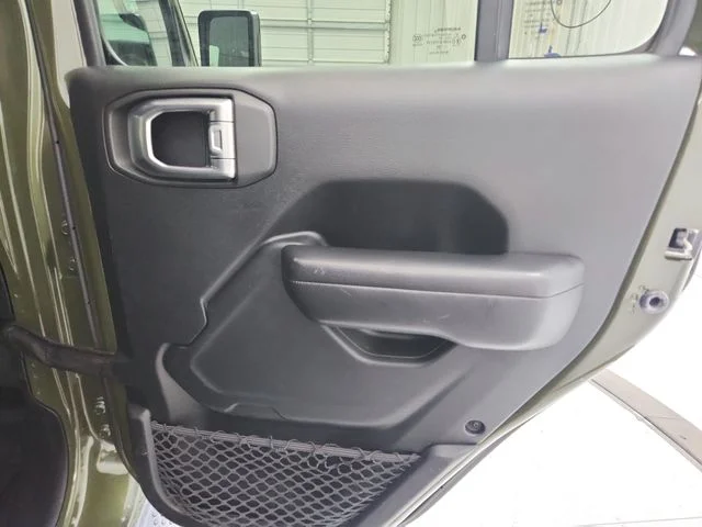 Used 2020 Green Jeep Unlimited Sport S image 36