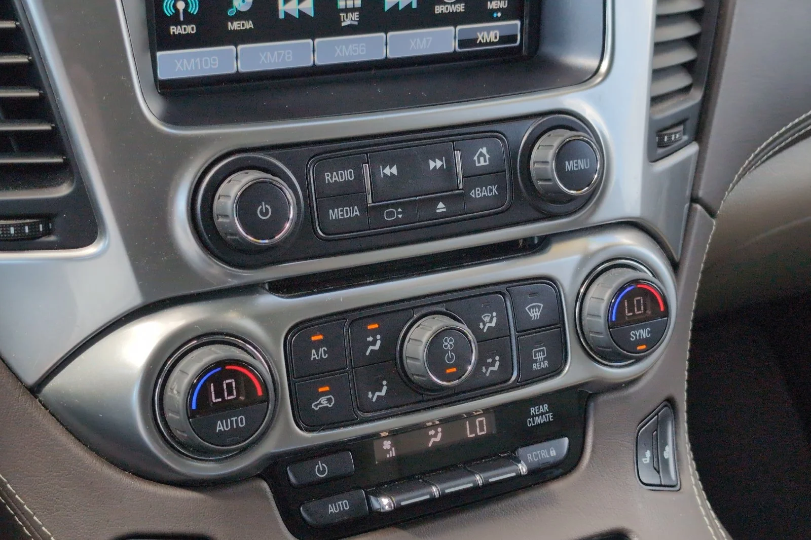 Used 2020 SIREN RED TINTCOAT Chevrolet LT image 23
