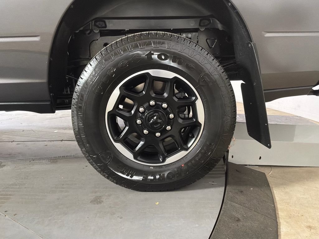 New 2026 Granite Crystal Metallic Clear-Coat Exterior Paint RAM Laramie image 10