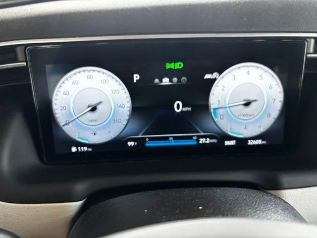 Used 2024 Gray Hyundai SEL image 10