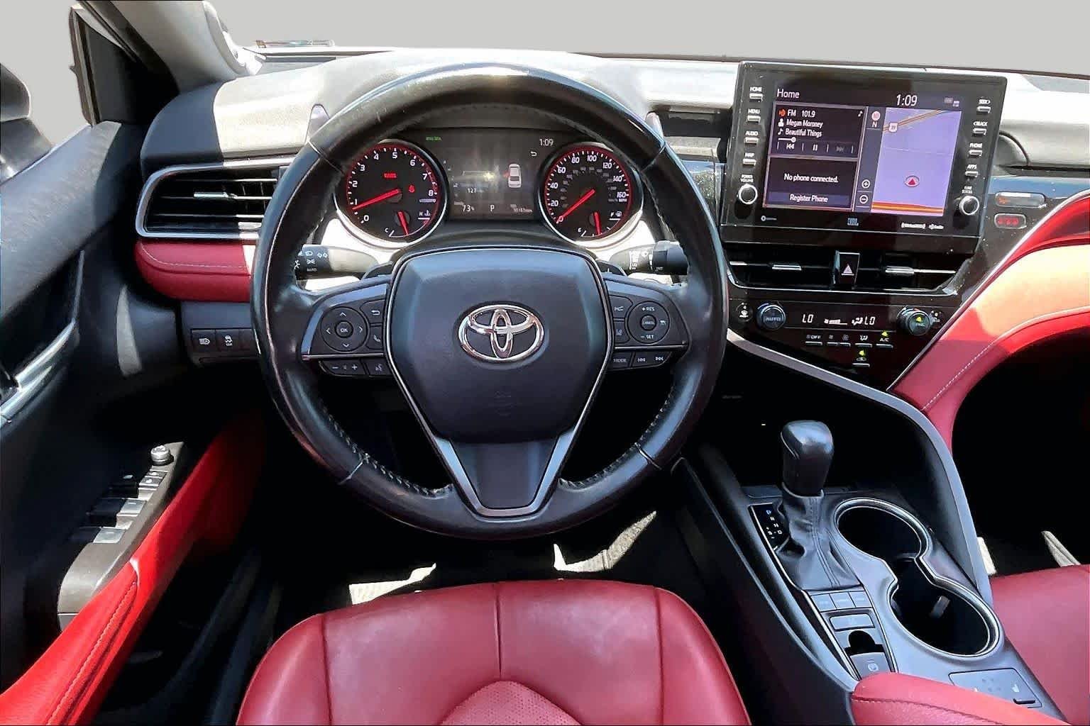 Used 2023 Wind Chill Pearl Toyota XSE image 6