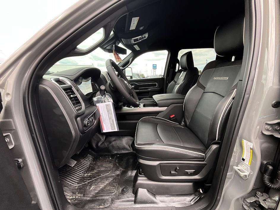 New 2026 Ceramic Gray Clear-Coat Exterior Paint RAM Laramie image 13