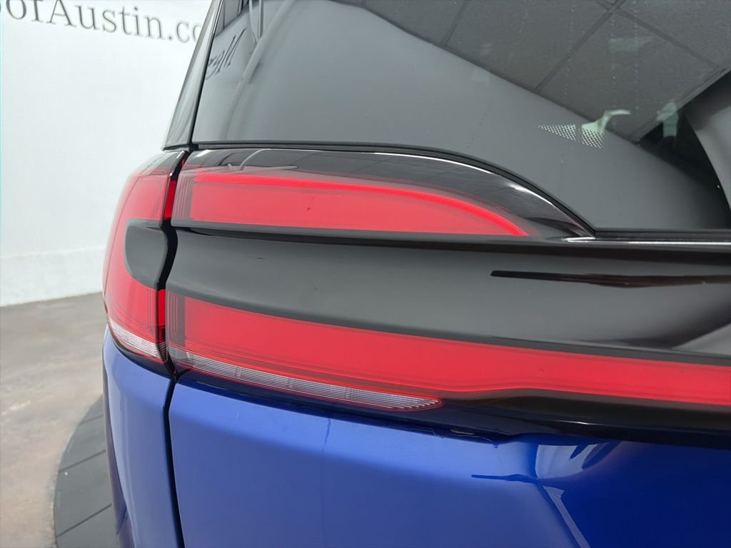 Used 2021 Blue Chrysler Pinnacle image 12