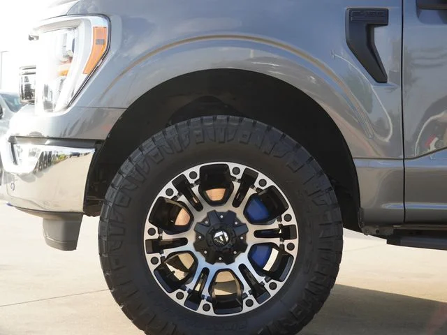 Used 2022 Gray Ford Lariat image 5