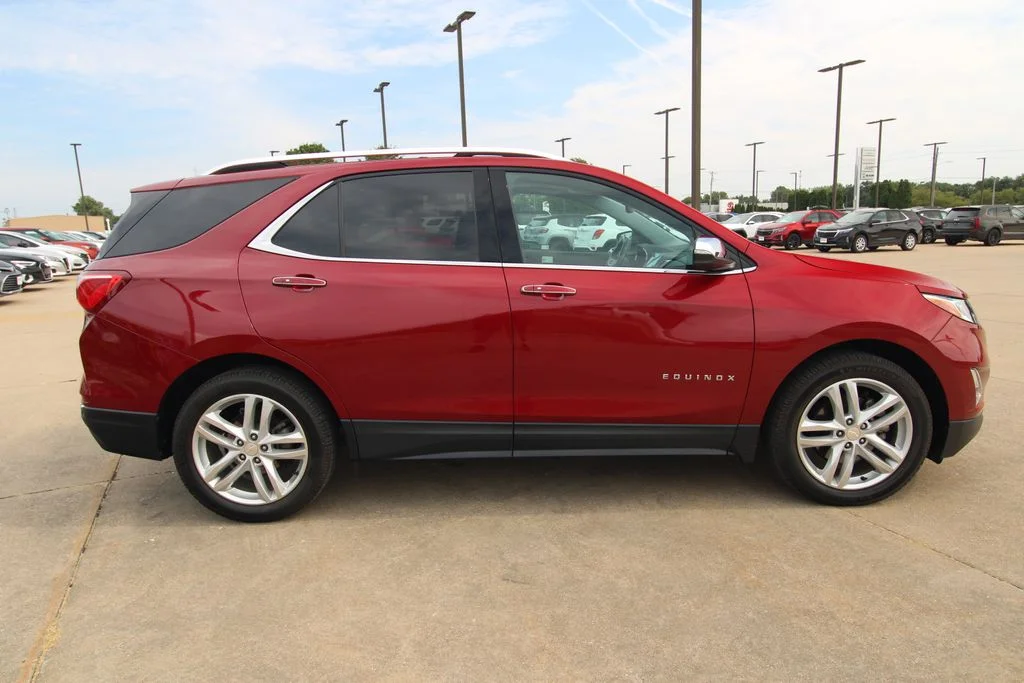 Used 2019 Cajun Red Tintcoat Chevrolet Premier image 4