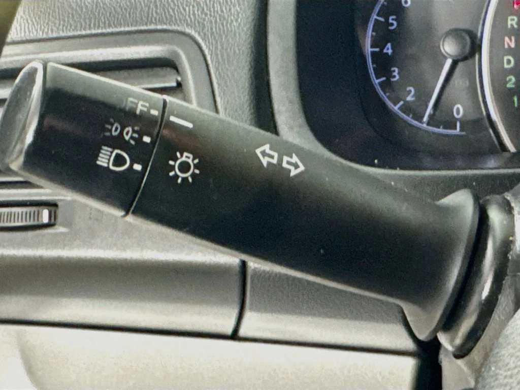 Used 2013 Kona Coffee Metallic Honda LX image 13