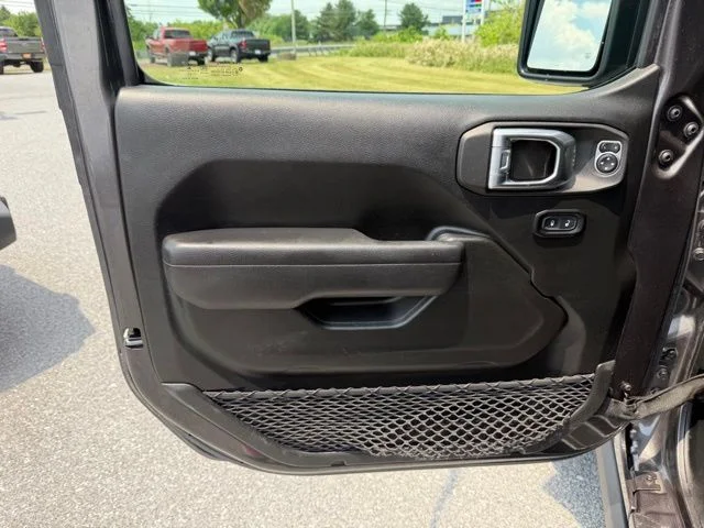 Used 2022 Gray Jeep Willys image 11