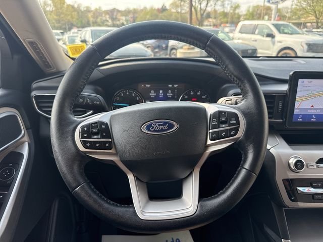 Used 2022 Red Ford XLT image 12