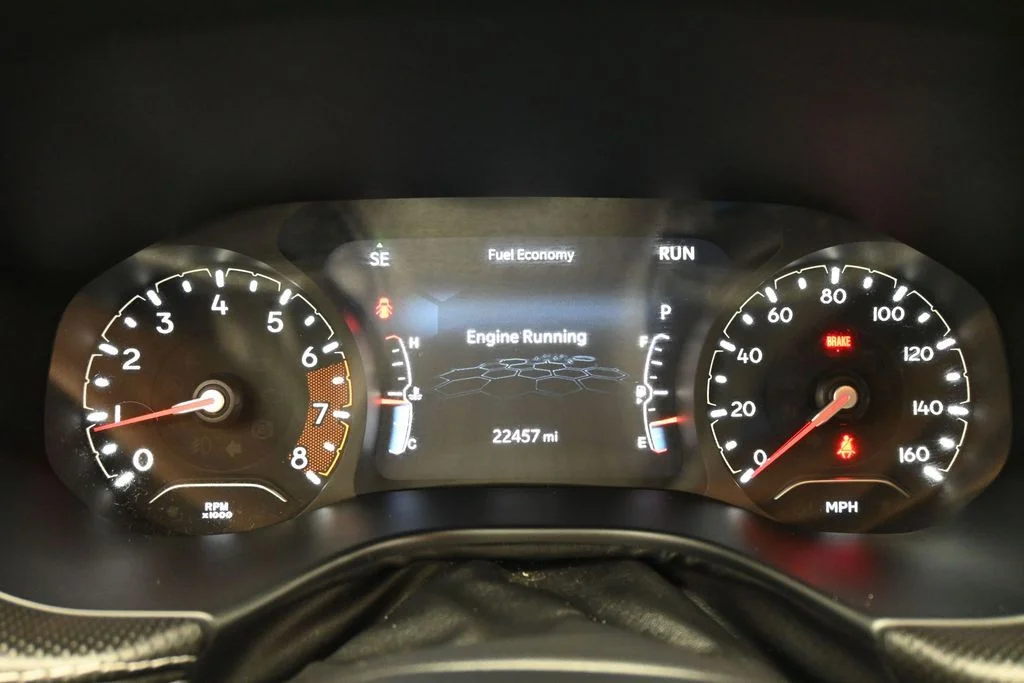Used 2022 Black Jeep Altitude image 12