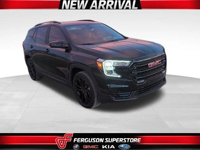 Used 2022 Black GMC SLE image 1