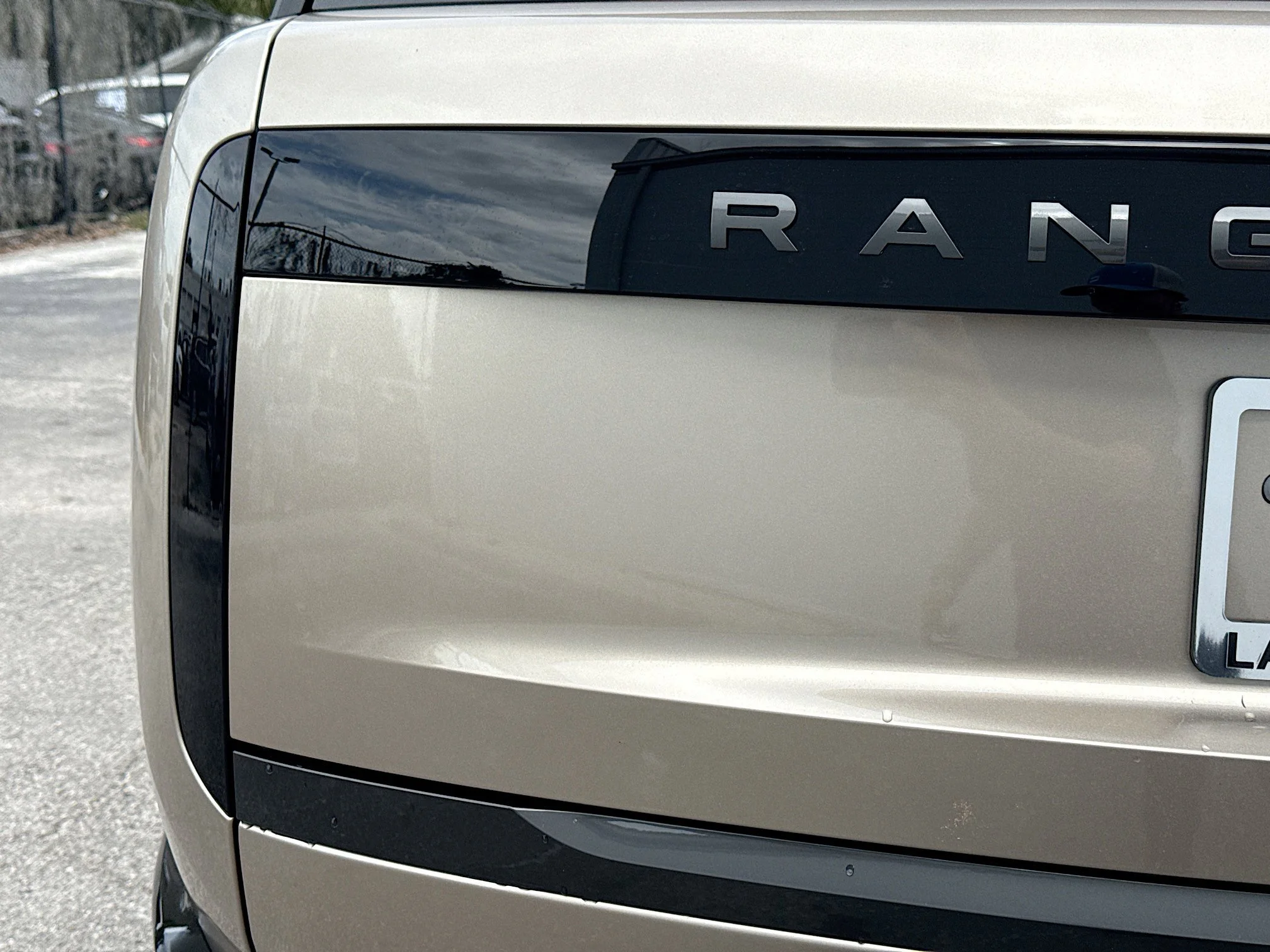 New 2026 Sunset Gold Land Rover Autobiography image 10