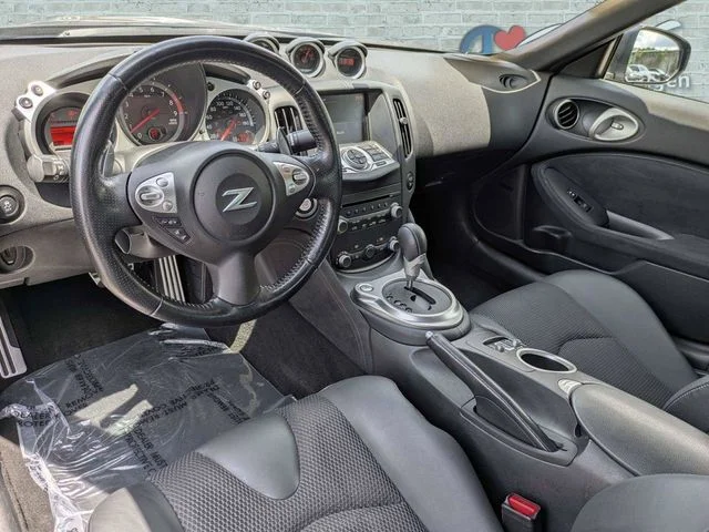 Used 2014 Red Nissan Touring image 12