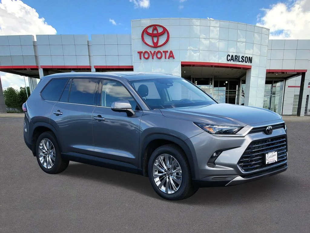 Used 2026 Toyota Grand Highlander Platinum with VIN 5TDAAAB53TS121624 for sale in Minneapolis, Minnesota