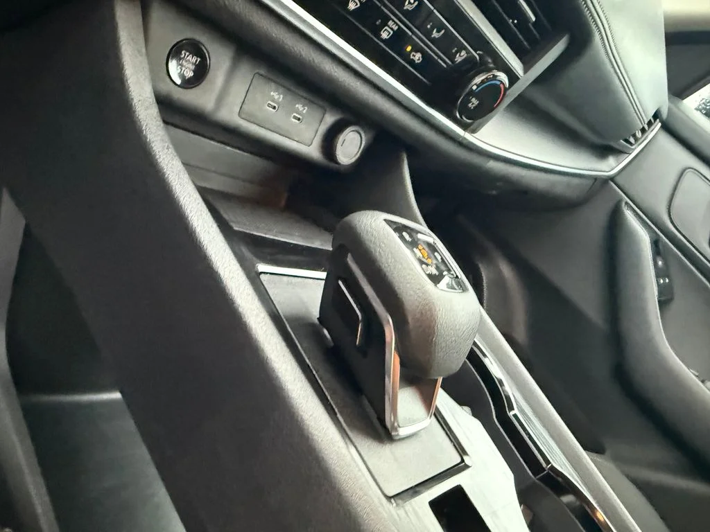 Used 2024 Silver Nissan S image 34