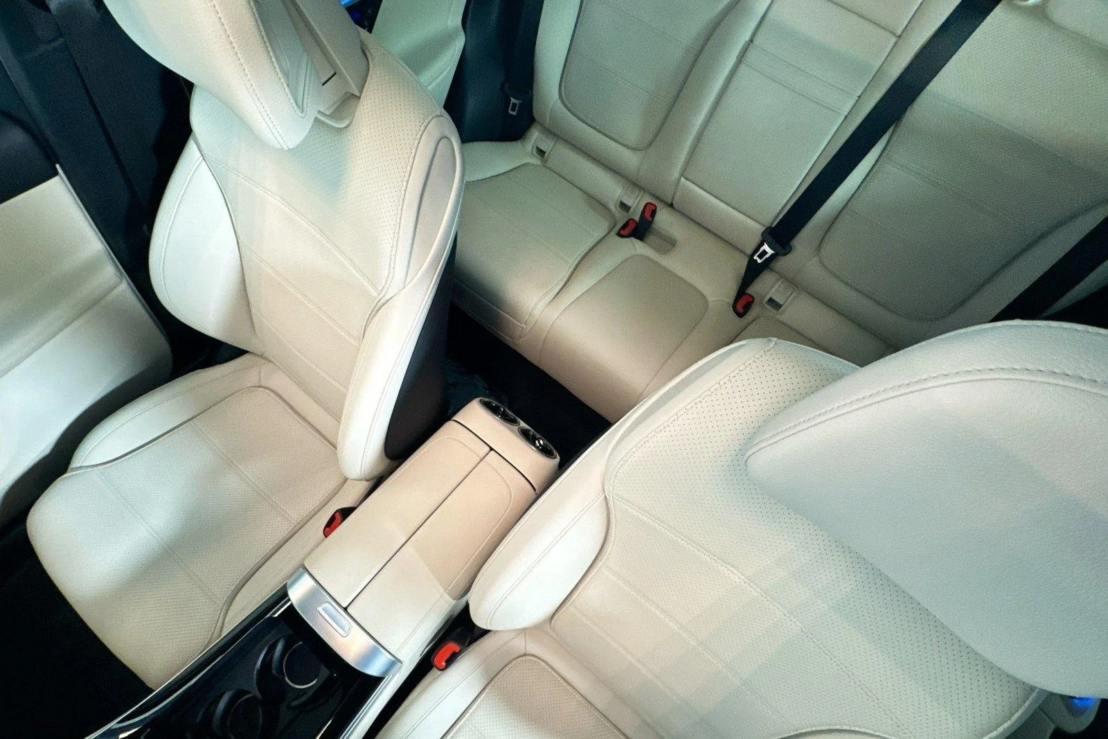 Used 2026 Polar White Mercedes-Benz GLC 300 image 20