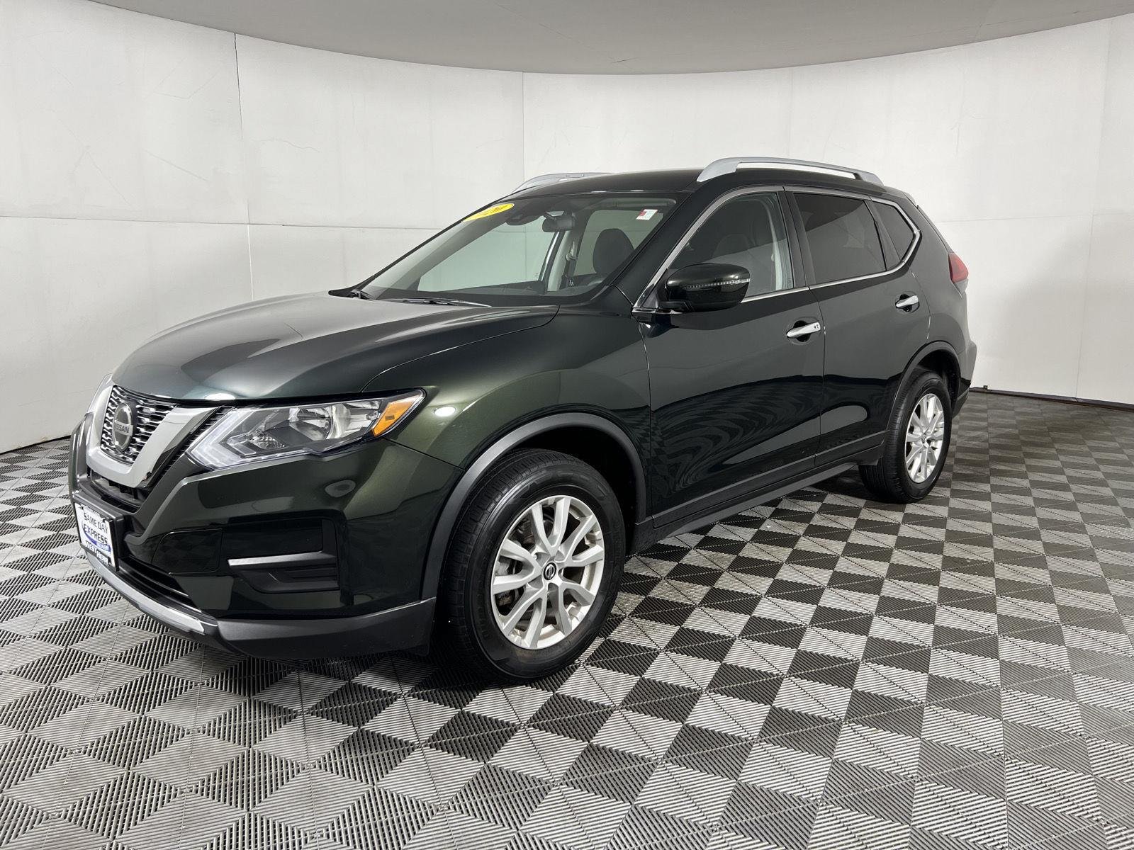 Used 2020 Midnight Pine Metallic Nissan SV image 34